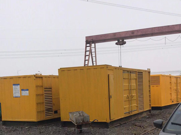 华容100kw柴油发电机组每小时油耗？