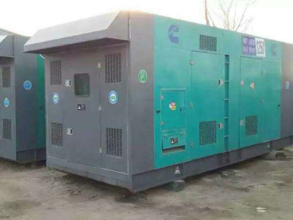 华容合同中关于工期延误的责任如何界定和处理？